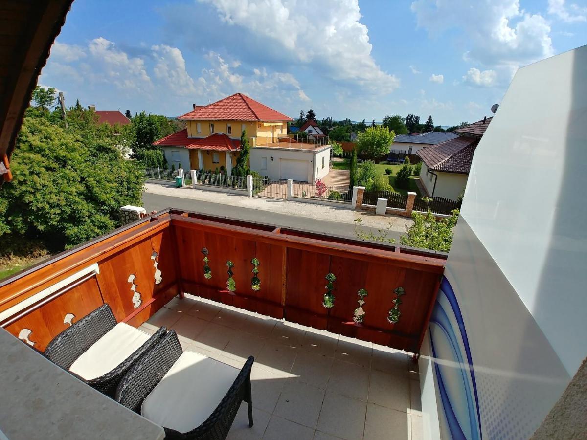 Ciklámen apartman Gyenesdiás Kültér fotó